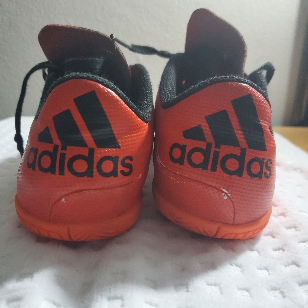 ADIDAS - Picture 3 of 5